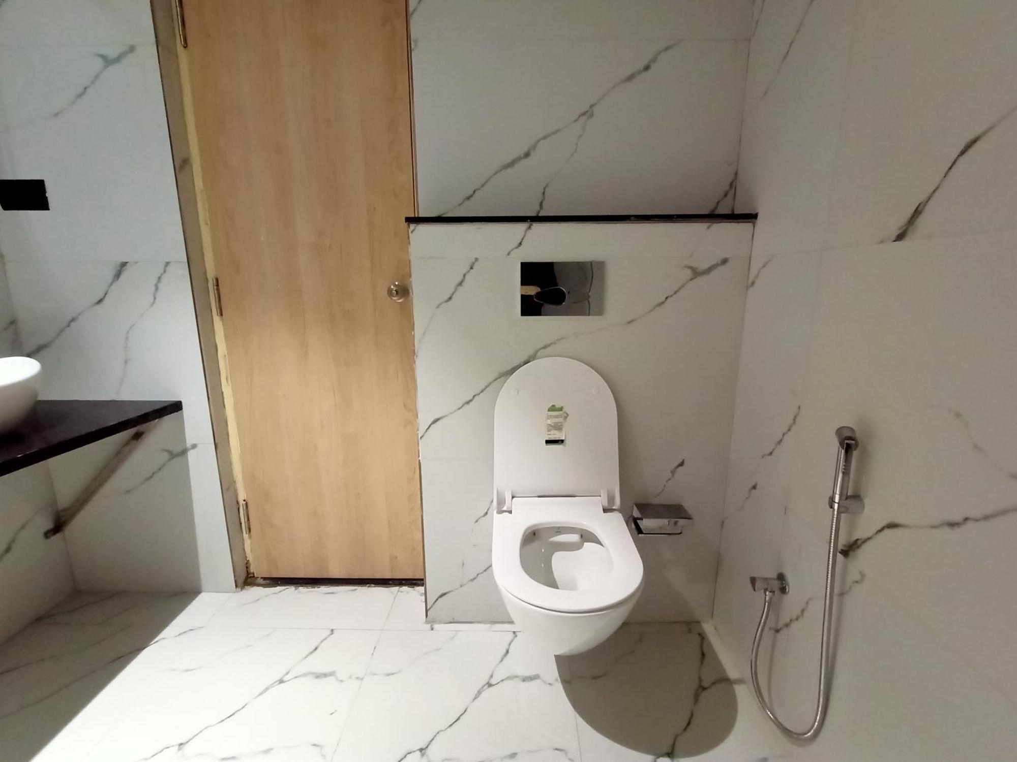 Hotel Global Inn -1 Km From Railway Station - Lift Food And Free Parking Lucknow Exteriör bild