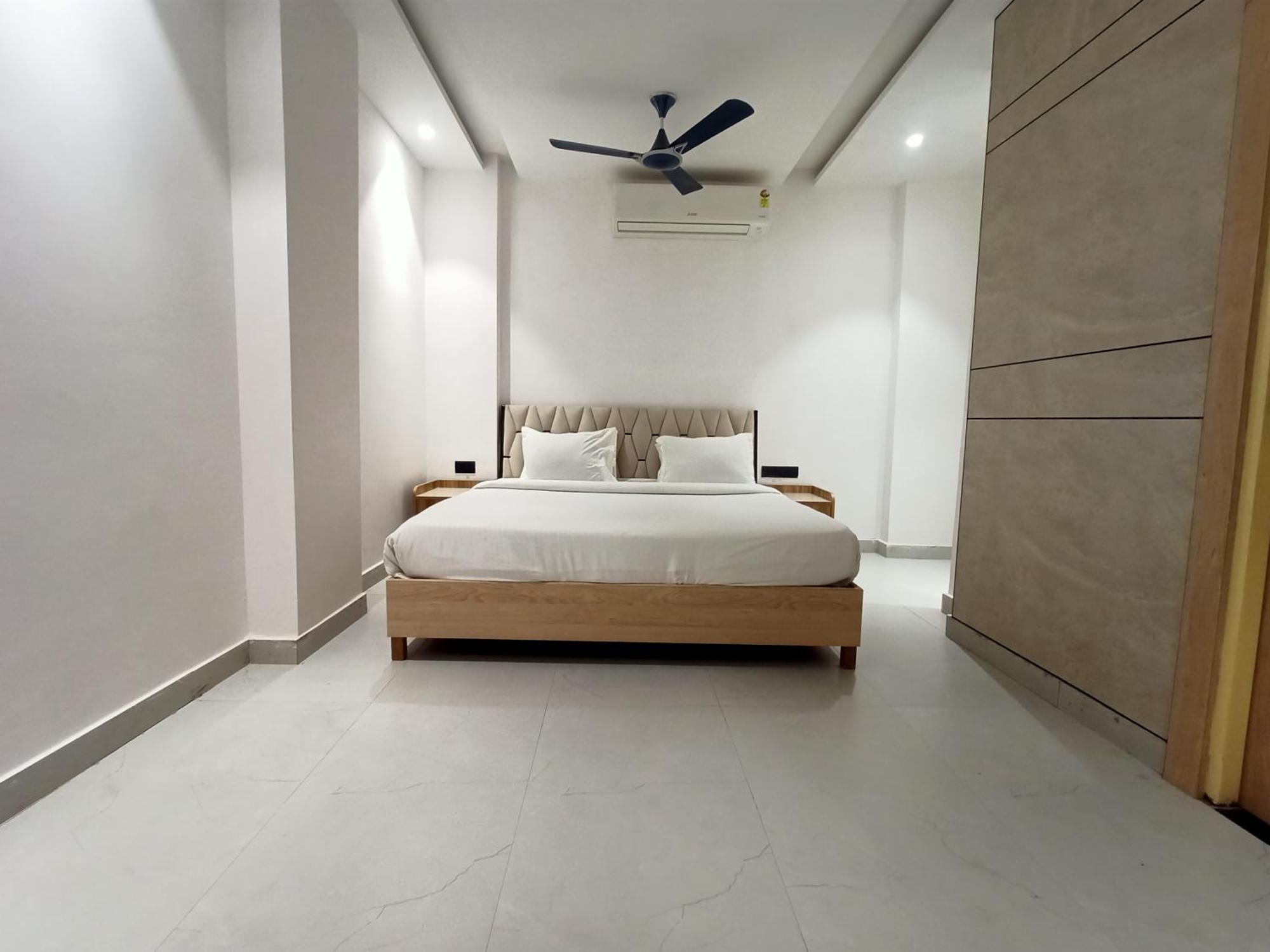 Hotel Global Inn -1 Km From Railway Station - Lift Food And Free Parking Lucknow Exteriör bild