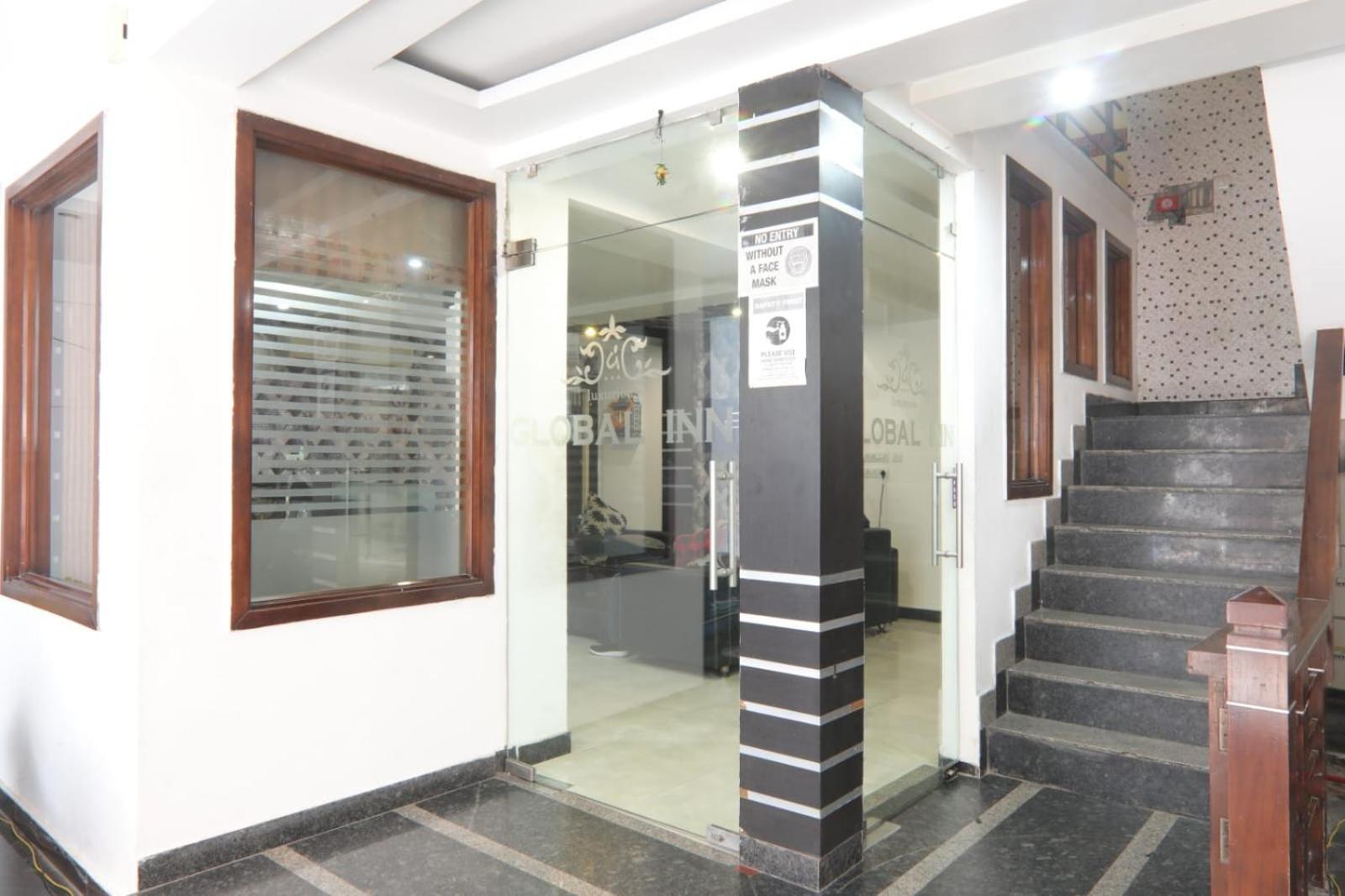 Hotel Global Inn -1 Km From Railway Station - Lift Food And Free Parking Lucknow Exteriör bild